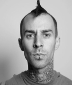 Travis Barker Posts Hospital Pics