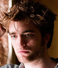 Robert Pattinson Goes Beyond Edward in Exclusive Trailer for 'Remember Me'