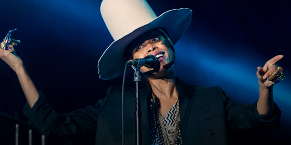 Erykah Badu Busks in Times Square, Makes $3.60
