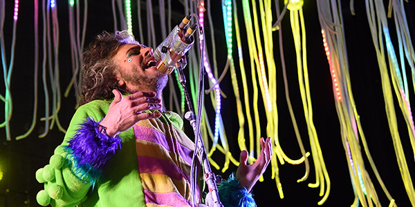 The Flaming Lips and Yoko Ono Cover “Happy Xmas (War Is Over)”