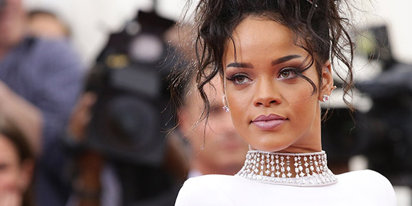 Rihanna Releases Instagram Teaser of New Track